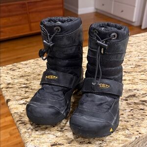 Keen Kids waterproof Insulated Snow Boots